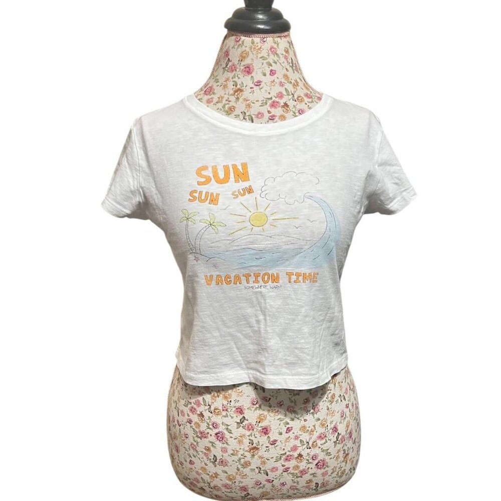 White cotton cropped tee with Sun, Surf, and Vacation Time design #vacationvibes